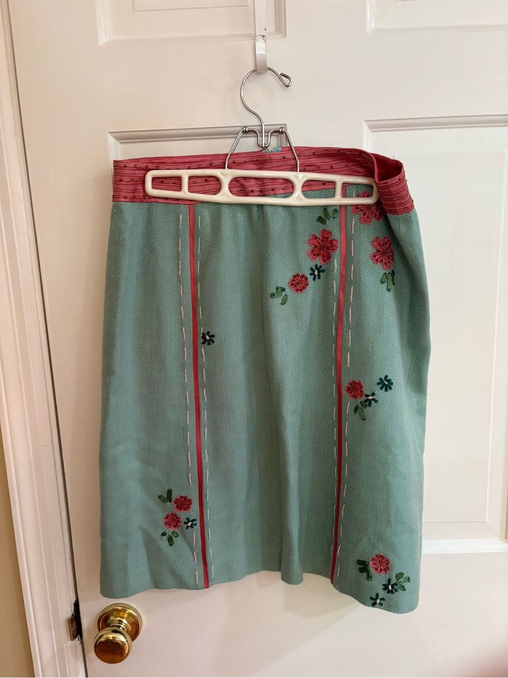Mac & Jac embroidered Mint Green A-Line Skirt with Pink Waistband size 8